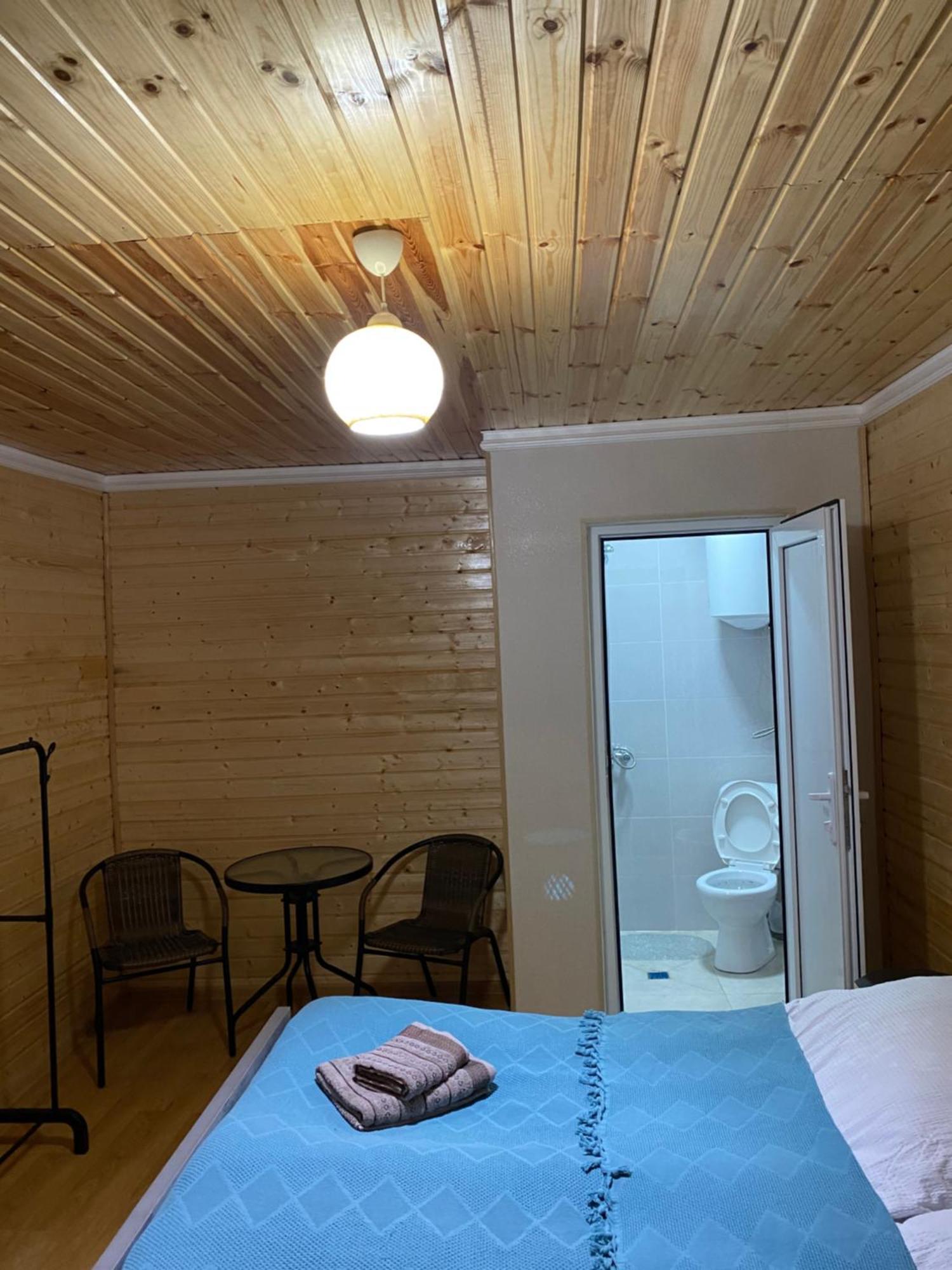 Guesthouse Nene Mestia Exteriör bild